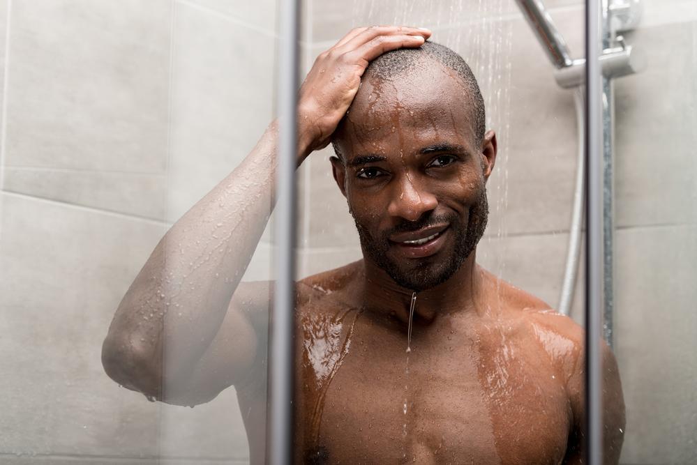 The Ultimate Men's Skin Care Routine According To Top Dermatologists